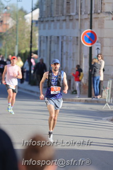 Marathon_Cheverny2025_Dimanche_Passage_CentreVille/2025CHEVERNY_VILLE_001181.JPG