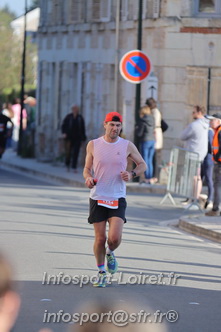 Marathon_Cheverny2025_Dimanche_Passage_CentreVille/2025CHEVERNY_VILLE_001183.JPG