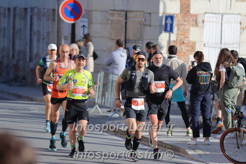 Marathon_Cheverny2025_Dimanche_Passage_CentreVille/2025CHEVERNY_VILLE_001185.JPG