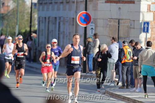 Marathon_Cheverny2025_Dimanche_Passage_CentreVille/2025CHEVERNY_VILLE_001187.JPG