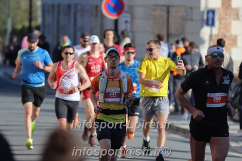 Marathon_Cheverny2025_Dimanche_Passage_CentreVille/2025CHEVERNY_VILLE_001197.JPG