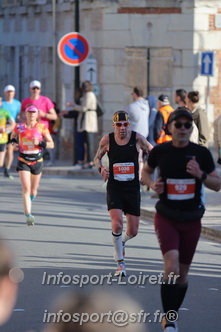 Marathon_Cheverny2025_Dimanche_Passage_CentreVille/2025CHEVERNY_VILLE_001201.JPG