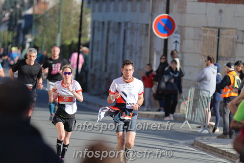Marathon_Cheverny2025_Dimanche_Passage_CentreVille/2025CHEVERNY_VILLE_001212.JPG