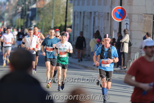 Marathon_Cheverny2025_Dimanche_Passage_CentreVille/2025CHEVERNY_VILLE_001219.JPG