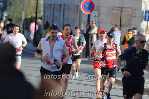 Marathon_Cheverny2025_Dimanche_Passage_CentreVille/2025CHEVERNY_VILLE_001220.JPG