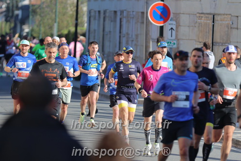 Marathon_Cheverny2025_Dimanche_Passage_CentreVille/2025CHEVERNY_VILLE_001225.JPG