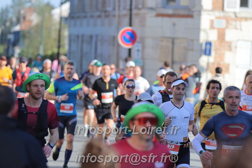Marathon_Cheverny2025_Dimanche_Passage_CentreVille/2025CHEVERNY_VILLE_001237.JPG