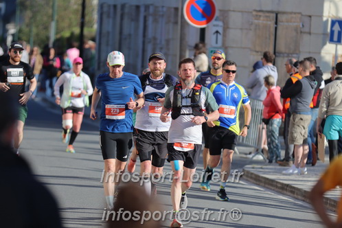 Marathon_Cheverny2025_Dimanche_Passage_CentreVille/2025CHEVERNY_VILLE_001246.JPG