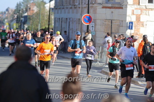 Marathon_Cheverny2025_Dimanche_Passage_CentreVille/2025CHEVERNY_VILLE_001247.JPG