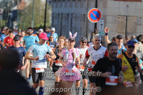 Marathon_Cheverny2025_Dimanche_Passage_CentreVille/2025CHEVERNY_VILLE_001269.JPG