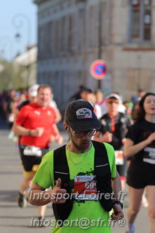 Marathon_Cheverny2025_Dimanche_Passage_CentreVille/2025CHEVERNY_VILLE_001292.JPG