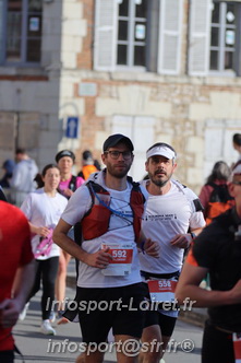 Marathon_Cheverny2025_Dimanche_Passage_CentreVille/2025CHEVERNY_VILLE_001295.JPG