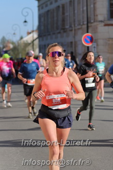 Marathon_Cheverny2025_Dimanche_Passage_CentreVille/2025CHEVERNY_VILLE_001310.JPG