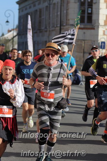 Marathon_Cheverny2025_Dimanche_Passage_CentreVille/2025CHEVERNY_VILLE_001369.JPG