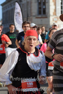 Marathon_Cheverny2025_Dimanche_Passage_CentreVille/2025CHEVERNY_VILLE_001371.JPG