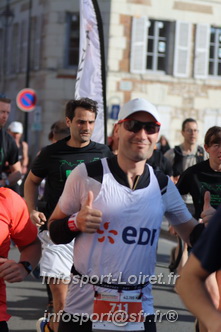 Marathon_Cheverny2025_Dimanche_Passage_CentreVille/2025CHEVERNY_VILLE_001373.JPG