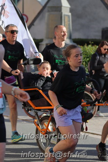 Marathon_Cheverny2025_Dimanche_Passage_CentreVille/2025CHEVERNY_VILLE_001383.JPG