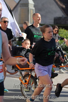 Marathon_Cheverny2025_Dimanche_Passage_CentreVille/2025CHEVERNY_VILLE_001384.JPG