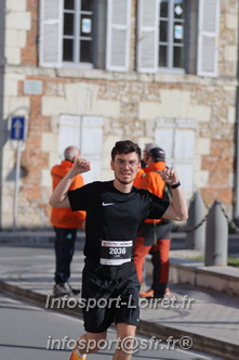 Marathon_Cheverny2025_Dimanche_Passage_CentreVille/2025CHEVERNY_VILLE_001458.JPG