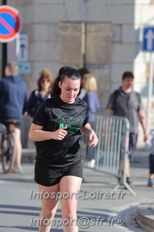 Marathon_Cheverny2025_Dimanche_Passage_CentreVille/2025CHEVERNY_VILLE_001472.JPG