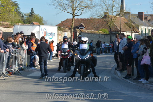 Marathon_Cheverny2025_Dimanche_Passage_CentreVille/2025CHEVERNY_VILLE_001500.JPG