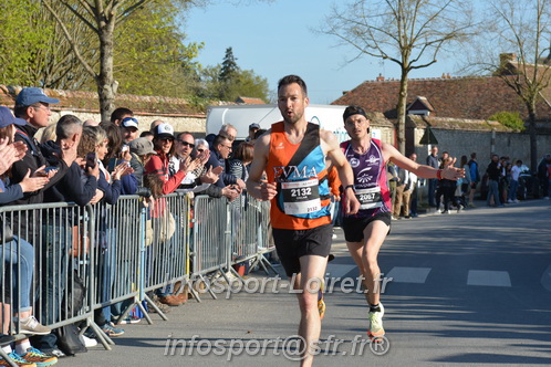 Marathon_Cheverny2025_Dimanche_Passage_CentreVille/2025CHEVERNY_VILLE_001504.JPG
