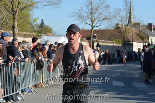 Marathon_Cheverny2025_Dimanche_Passage_CentreVille/2025CHEVERNY_VILLE_001540.JPG