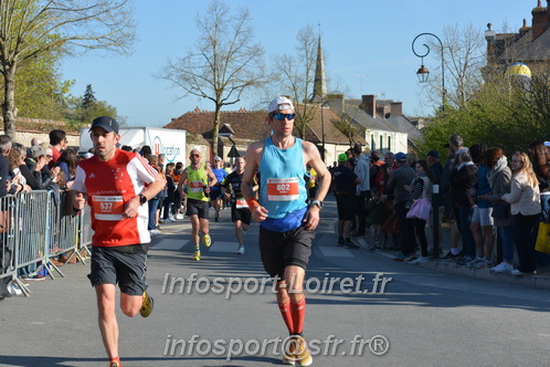 Marathon_Cheverny2025_Dimanche_Passage_CentreVille/2025CHEVERNY_VILLE_001543.JPG