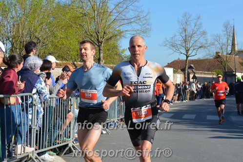 Marathon_Cheverny2025_Dimanche_Passage_CentreVille/2025CHEVERNY_VILLE_001558.JPG