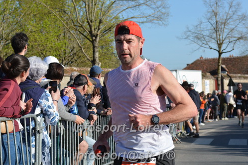 Marathon_Cheverny2025_Dimanche_Passage_CentreVille/2025CHEVERNY_VILLE_001564.JPG