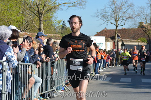 Marathon_Cheverny2025_Dimanche_Passage_CentreVille/2025CHEVERNY_VILLE_001565.JPG