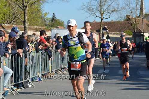 Marathon_Cheverny2025_Dimanche_Passage_CentreVille/2025CHEVERNY_VILLE_001570.JPG