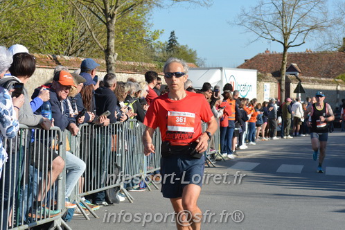 Marathon_Cheverny2025_Dimanche_Passage_CentreVille/2025CHEVERNY_VILLE_001578.JPG