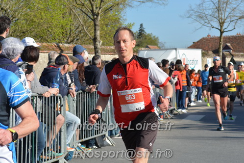 Marathon_Cheverny2025_Dimanche_Passage_CentreVille/2025CHEVERNY_VILLE_001583.JPG
