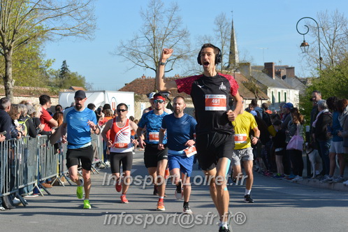 Marathon_Cheverny2025_Dimanche_Passage_CentreVille/2025CHEVERNY_VILLE_001588.JPG