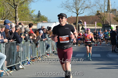 Marathon_Cheverny2025_Dimanche_Passage_CentreVille/2025CHEVERNY_VILLE_001596.JPG