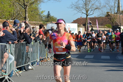 Marathon_Cheverny2025_Dimanche_Passage_CentreVille/2025CHEVERNY_VILLE_001598.JPG