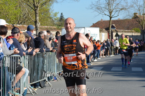 Marathon_Cheverny2025_Dimanche_Passage_CentreVille/2025CHEVERNY_VILLE_001627.JPG