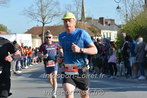 Marathon_Cheverny2025_Dimanche_Passage_CentreVille/2025CHEVERNY_VILLE_001630.JPG