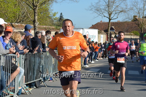 Marathon_Cheverny2025_Dimanche_Passage_CentreVille/2025CHEVERNY_VILLE_001635.JPG