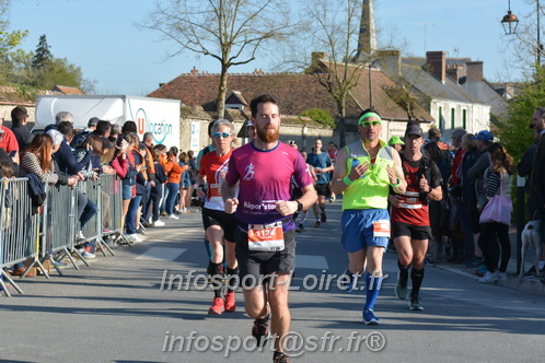 Marathon_Cheverny2025_Dimanche_Passage_CentreVille/2025CHEVERNY_VILLE_001636.JPG