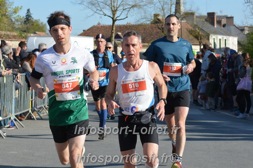 Marathon_Cheverny2025_Dimanche_Passage_CentreVille/2025CHEVERNY_VILLE_001642.JPG