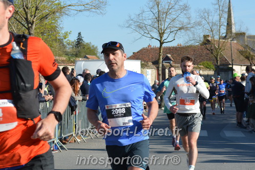 Marathon_Cheverny2025_Dimanche_Passage_CentreVille/2025CHEVERNY_VILLE_001659.JPG