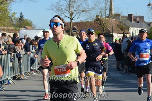 Marathon_Cheverny2025_Dimanche_Passage_CentreVille/2025CHEVERNY_VILLE_001666.JPG
