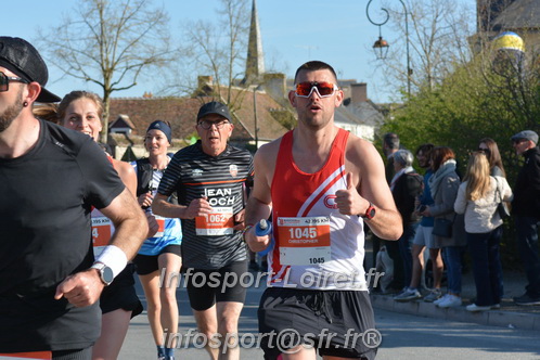 Marathon_Cheverny2025_Dimanche_Passage_CentreVille/2025CHEVERNY_VILLE_001675.JPG