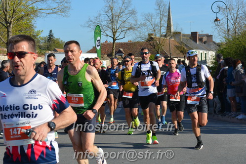 Marathon_Cheverny2025_Dimanche_Passage_CentreVille/2025CHEVERNY_VILLE_001682.JPG