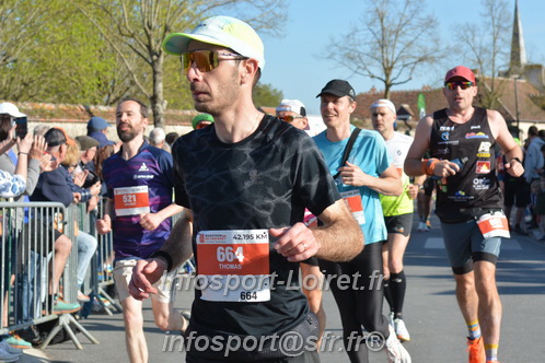 Marathon_Cheverny2025_Dimanche_Passage_CentreVille/2025CHEVERNY_VILLE_001689.JPG