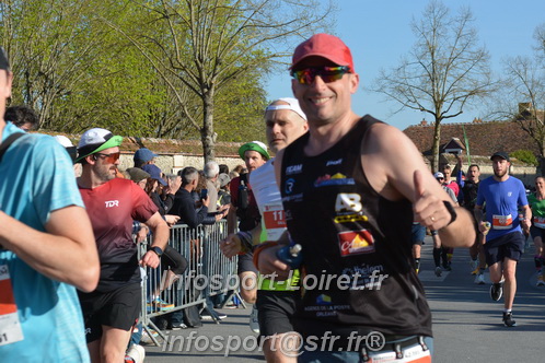 Marathon_Cheverny2025_Dimanche_Passage_CentreVille/2025CHEVERNY_VILLE_001691.JPG