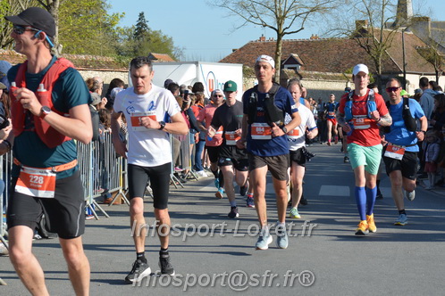 Marathon_Cheverny2025_Dimanche_Passage_CentreVille/2025CHEVERNY_VILLE_001704.JPG