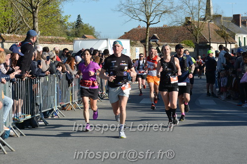 Marathon_Cheverny2025_Dimanche_Passage_CentreVille/2025CHEVERNY_VILLE_001710.JPG